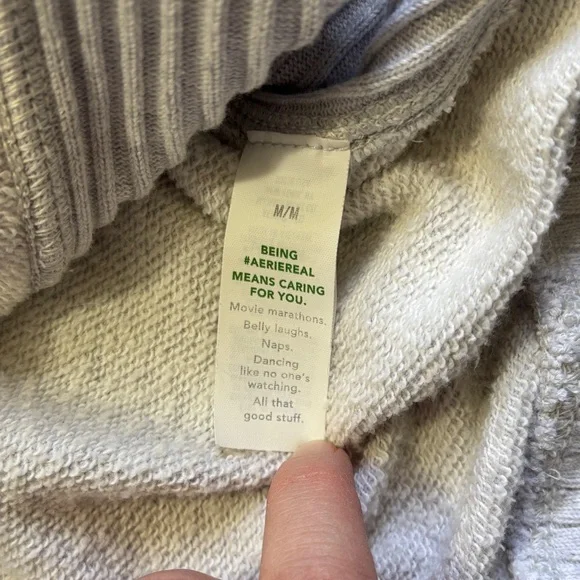 Aerie Gray Santa's BFF Crew Neck Sweater - Picture 5 of 6